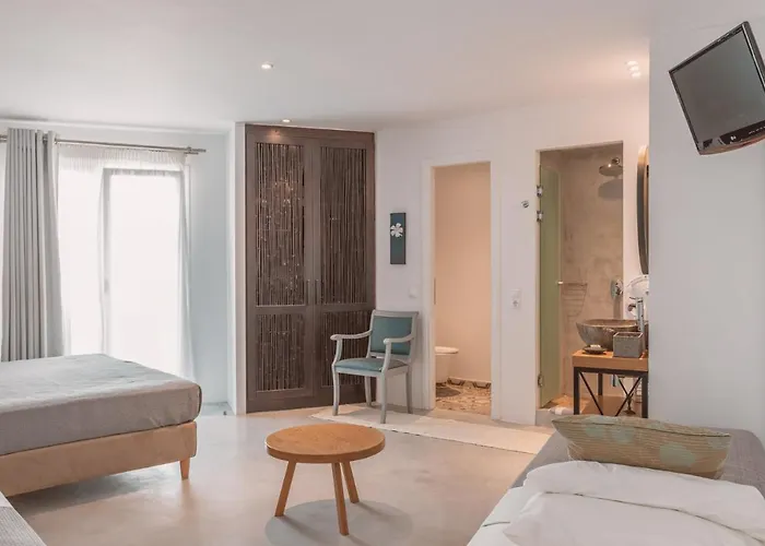 Konstantin & 4* Mykonos Town