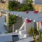 Konstantin & Apart Otel 3*