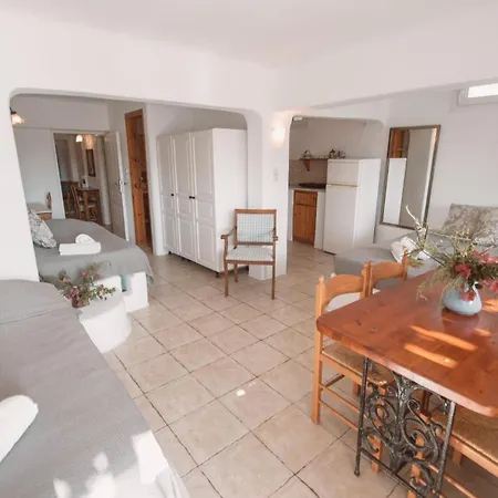 Aparthotel Konstantin 4*