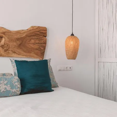 Konstantin & 4* Mykonos Town