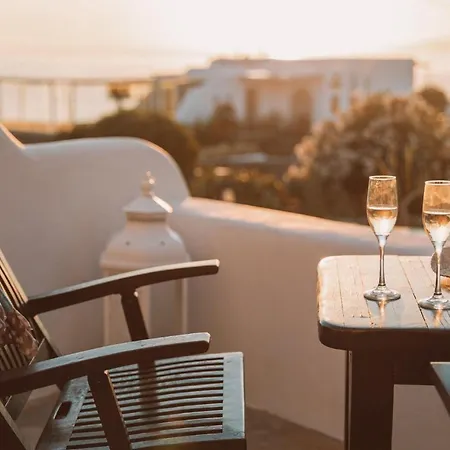 Konstantin & 4* Mykonos Town