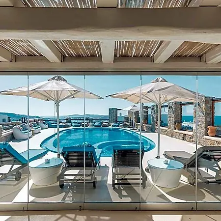 Konstantin & 4* Mykonos Town