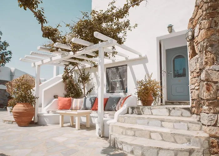 Konstantin & 4* Mykonos Town